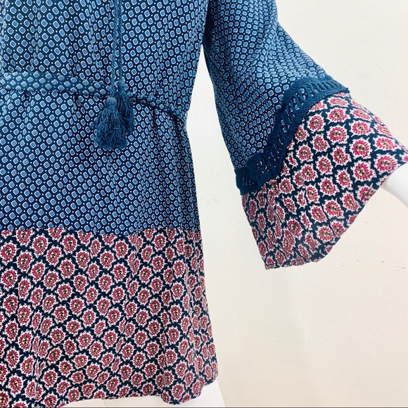 Miami Mixed Floral Lace V Plunge neckline - Picture 7 of 8